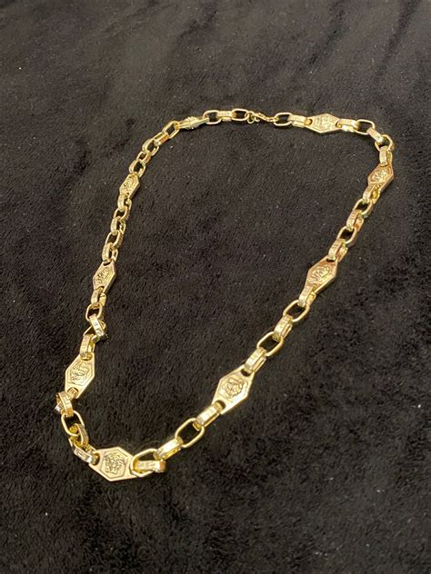lant placat cu aur versace